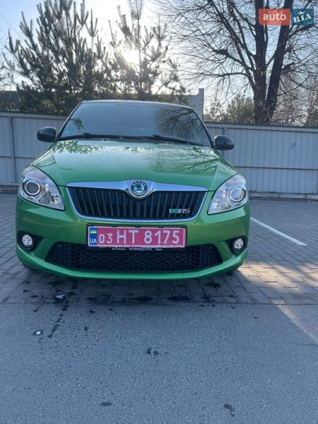 Хэтчбек Skoda Fabia 2011 в Луцке