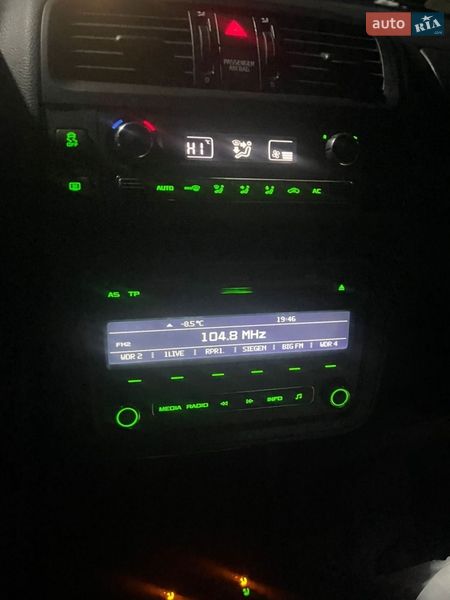 Хэтчбек Skoda Fabia 2011 в Луцке