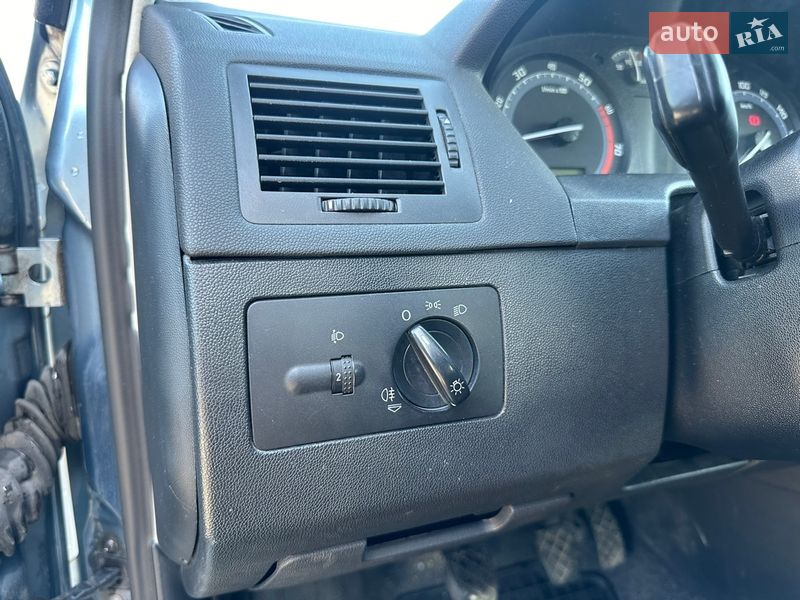 Хэтчбек Skoda Fabia 2006 в Киеве фото 7 Хэтчбек Skoda Fabia 2006 в Киеве