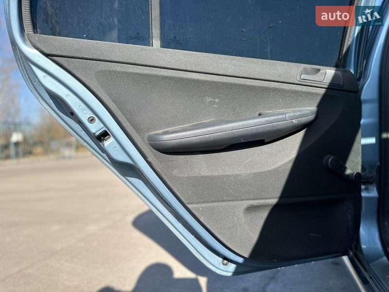 Хэтчбек Skoda Fabia 2006 в Киеве фото 16 Хэтчбек Skoda Fabia 2006 в Киеве