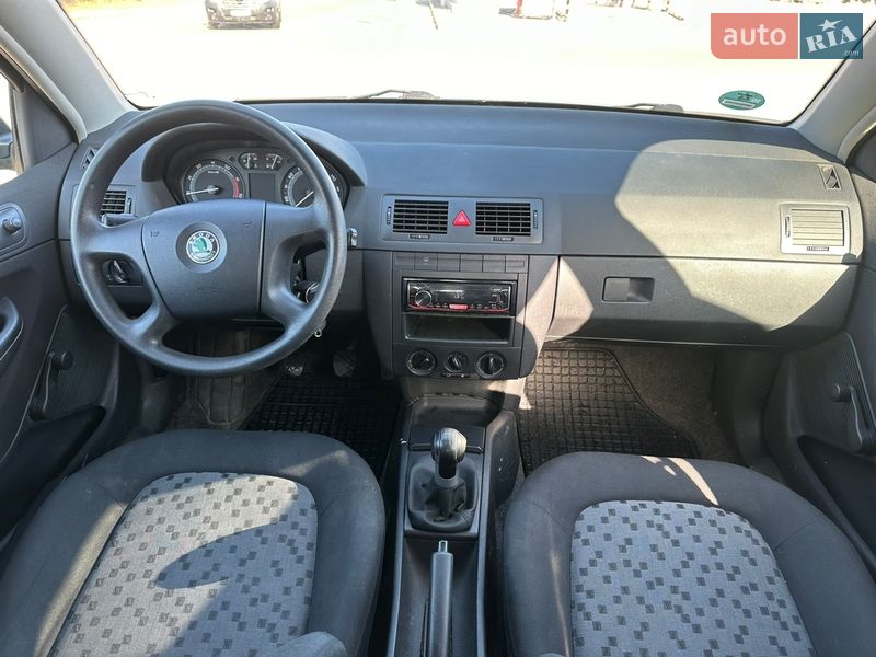 Хэтчбек Skoda Fabia 2006 в Киеве фото 25 Хэтчбек Skoda Fabia 2006 в Киеве