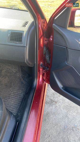 Хэтчбек Skoda Fabia 2005 в Черкассах