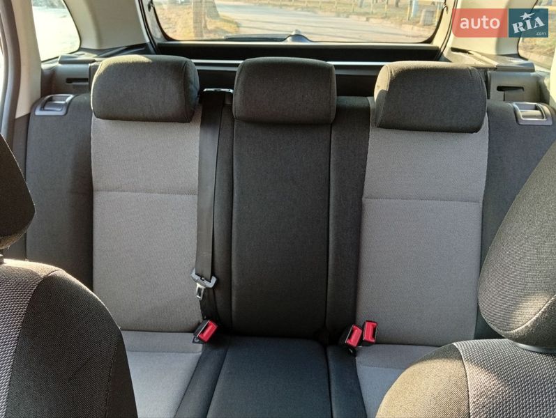 Универсал Skoda Fabia 2010 в Ровно