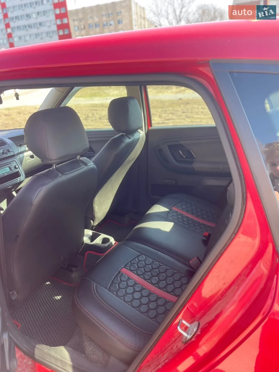 2013 Skoda Fabia - мініатюра 10