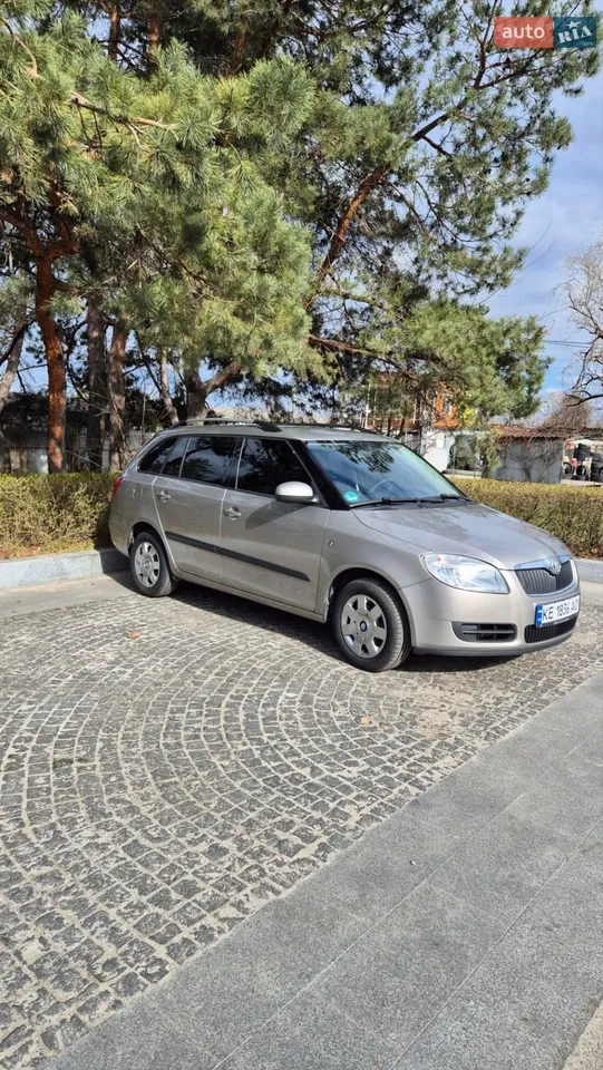 2010 Skoda Fabia - мініатюра 22