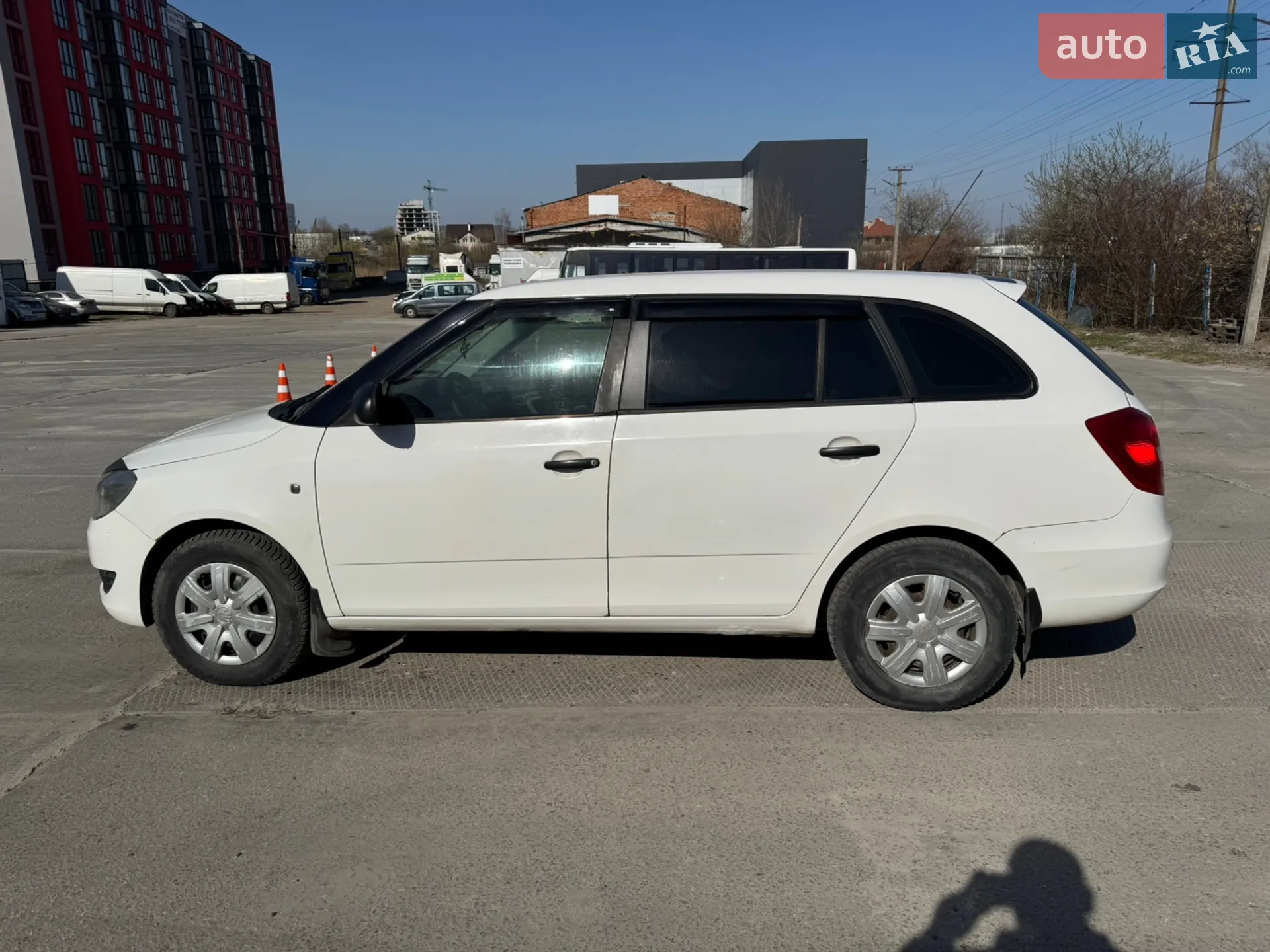 2011 Skoda Fabia - мініатюра 6
