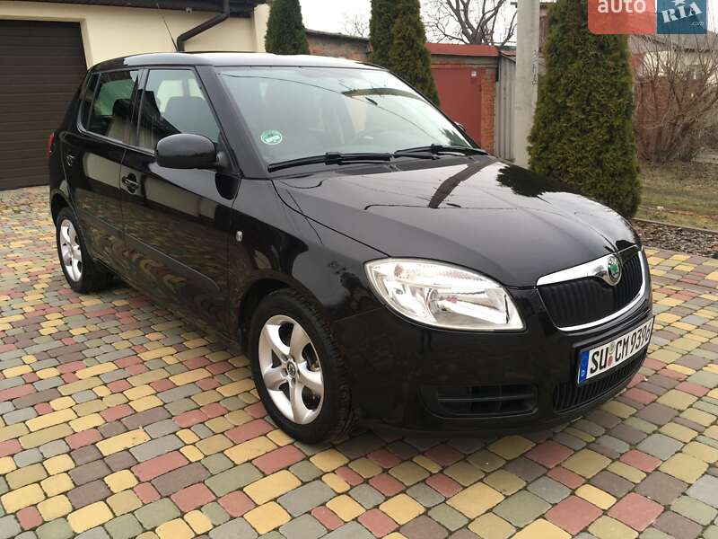 Хэтчбек Skoda Fabia 2009 в Харькове