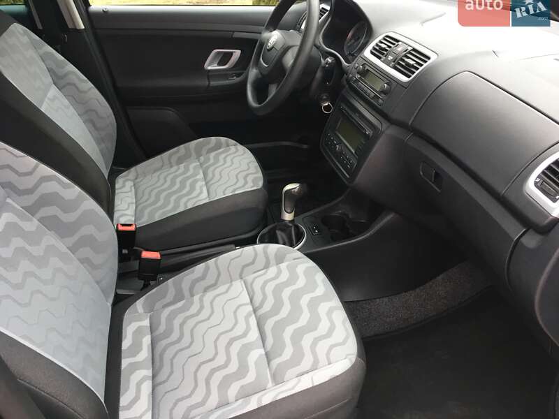 Хэтчбек Skoda Fabia 2009 в Харькове