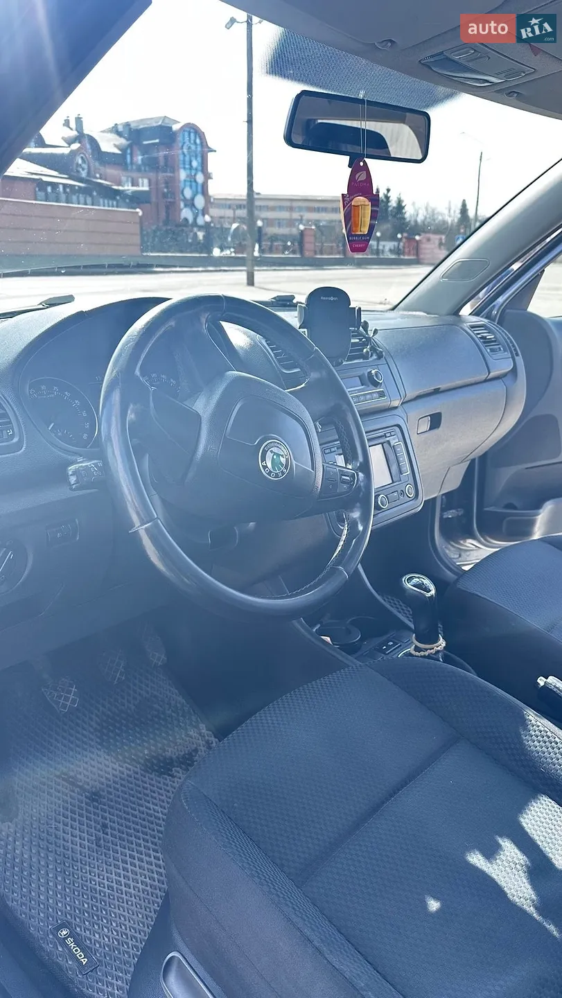 2010 Skoda Fabia - мініатюра 25