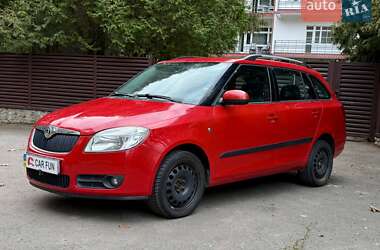 Універсал Skoda Fabia 2008 в Львові
