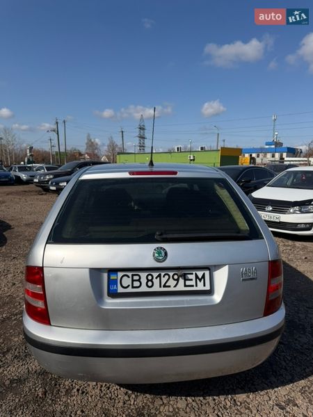 Универсал Skoda Fabia 2006 в Чернигове