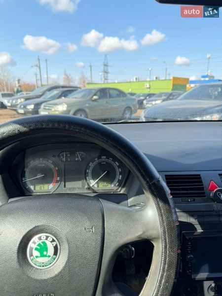 Универсал Skoda Fabia 2006 в Чернигове