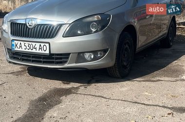 Хэтчбек Skoda Fabia 2015 в Киеве