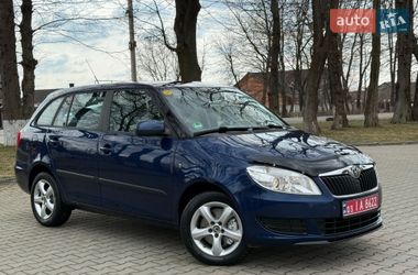 Универсал Skoda Fabia 2011 в Черновцах