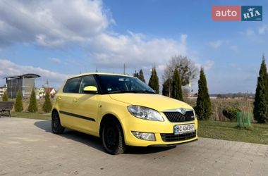 Хэтчбек Skoda Fabia 2010 в Львове