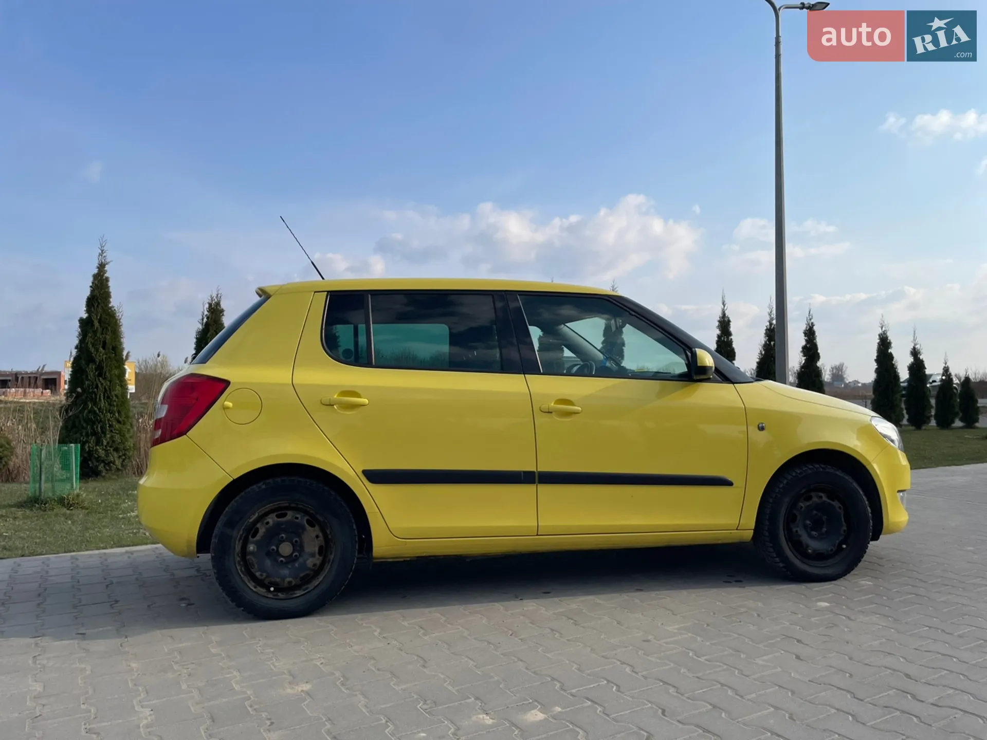 2010 Skoda Fabia - мініатюра 3