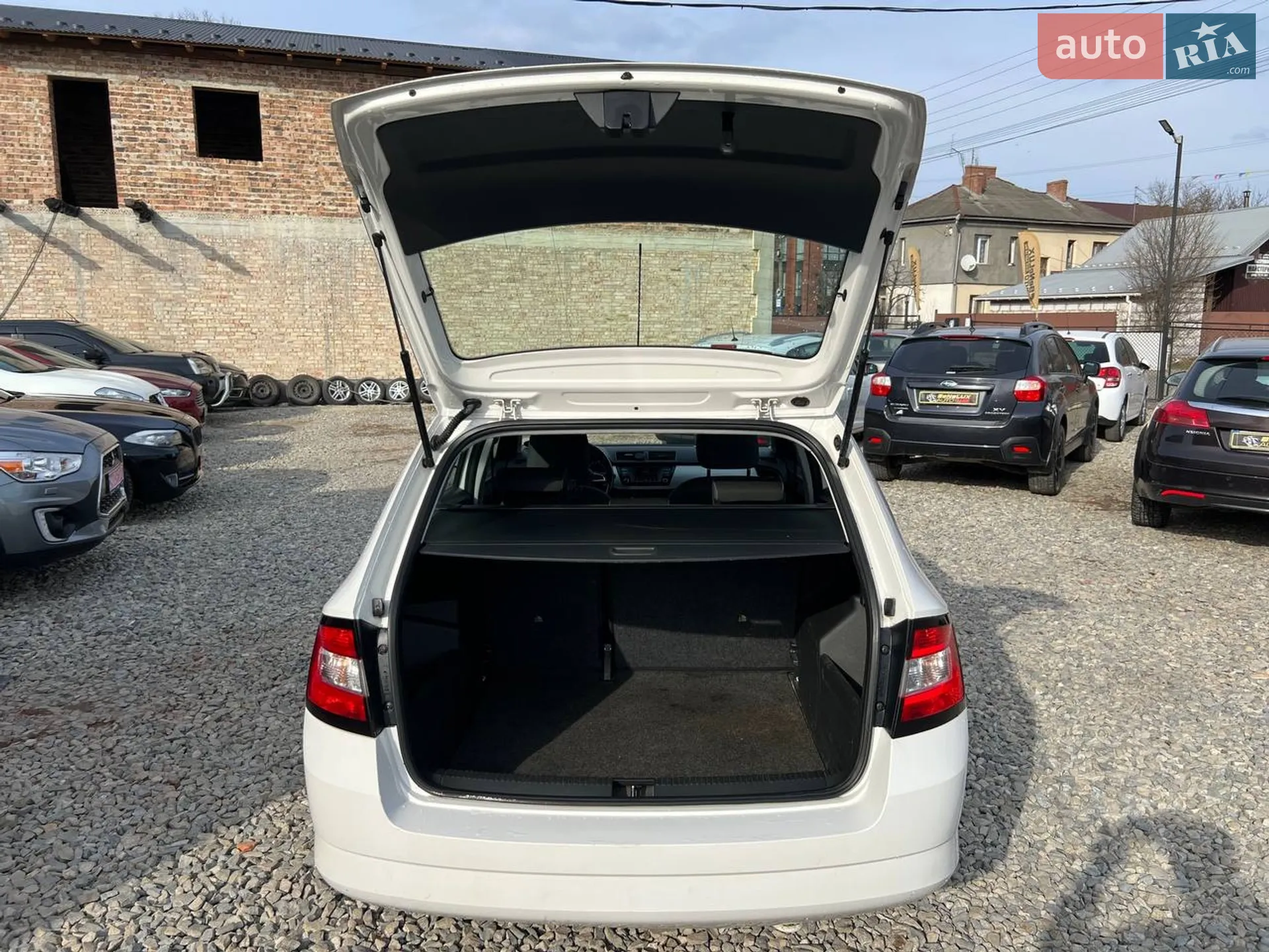 2015 Skoda Fabia - мініатюра 9