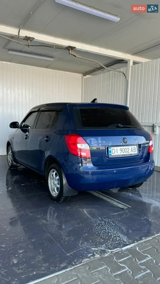 2011 Skoda Fabia - мініатюра 13