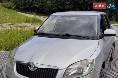 Хэтчбек Skoda Fabia 2007 в Львове