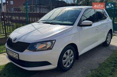 Хэтчбек Skoda Fabia 2015 в Ужгороде
