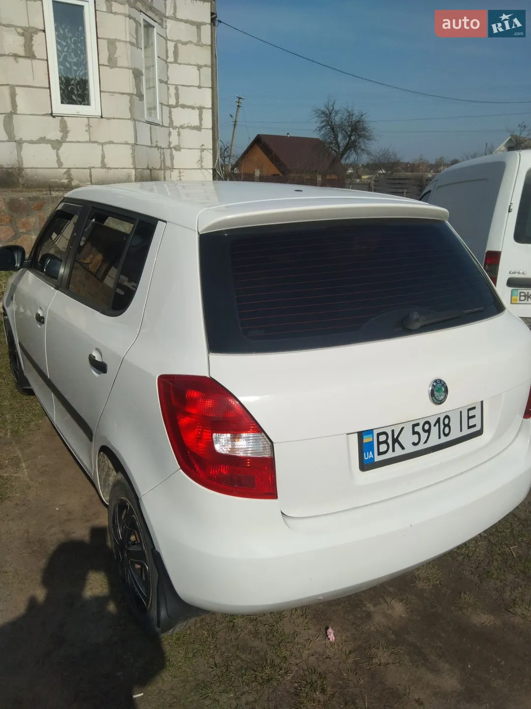 2010 Skoda Fabia - мініатюра 3