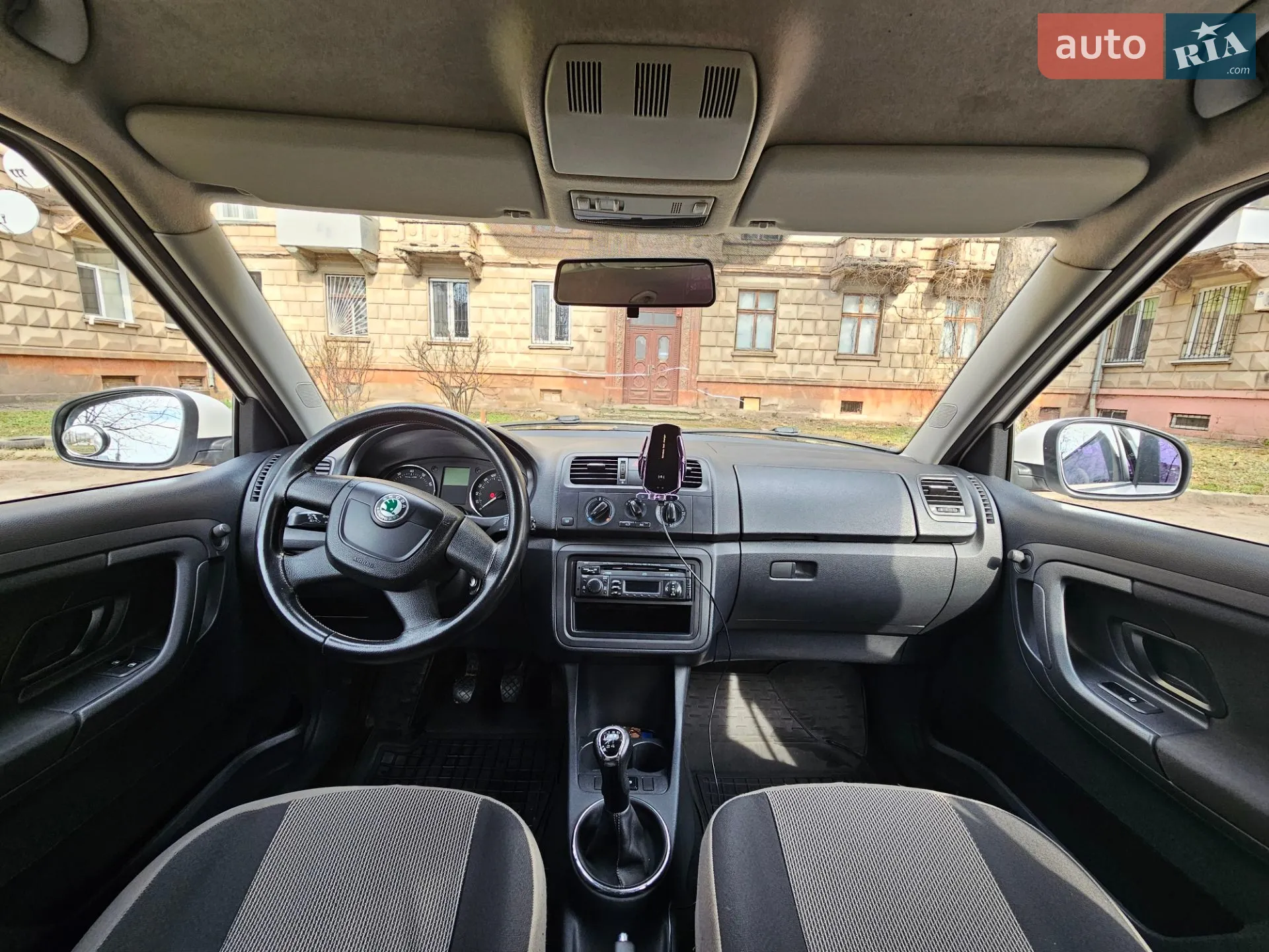 2011 Skoda Fabia - мініатюра 23