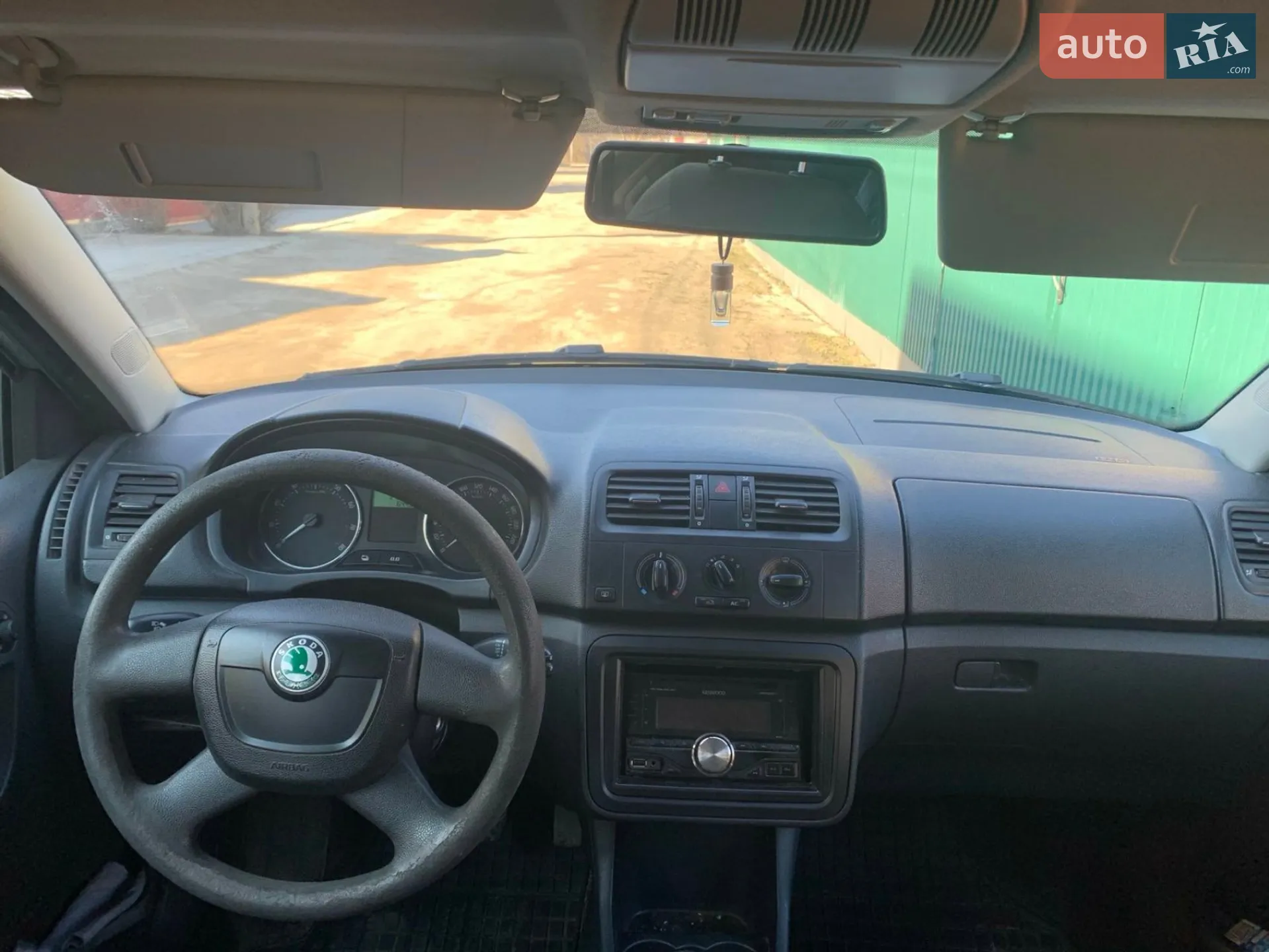 2011 Skoda Fabia - мініатюра 10