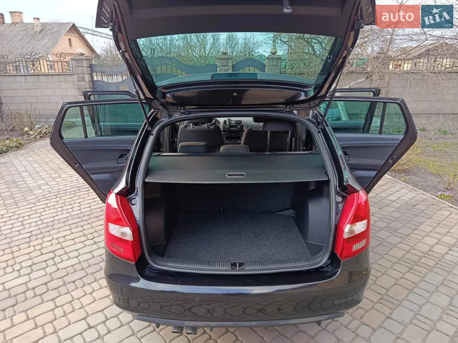 2010 Skoda Fabia - мініатюра 6