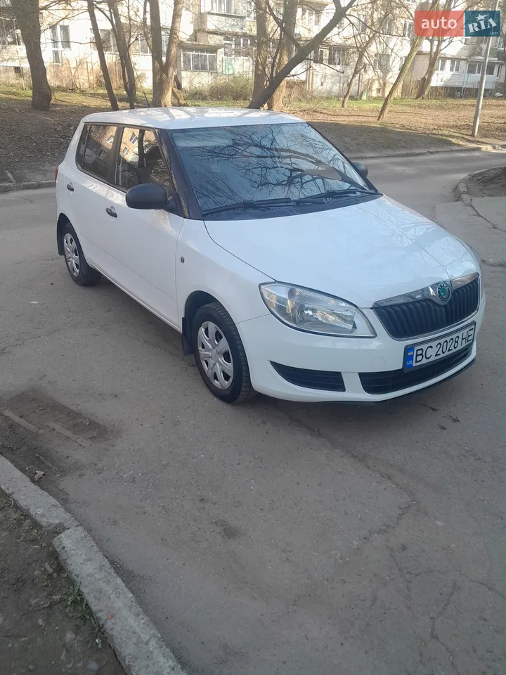 2012 Skoda Fabia - мініатюра 6