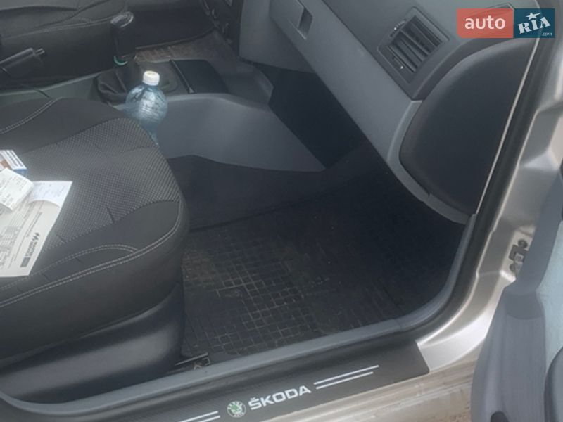 Універсал Skoda Fabia 2001 в Києві