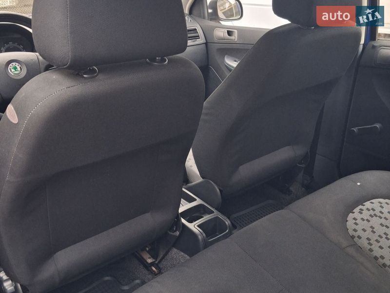 Хетчбек Skoda Fabia 2004 в Чернівцях