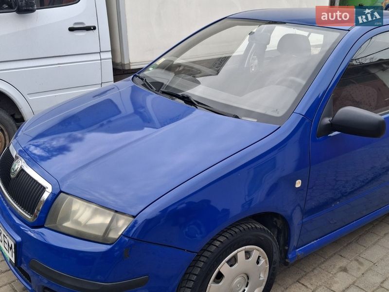 Хетчбек Skoda Fabia 2004 в Чернівцях