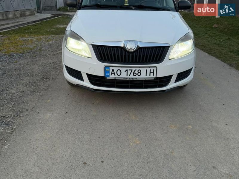 Хэтчбек Skoda Fabia 2010 в Мукачево фото 2 Хэтчбек Skoda Fabia 2010 в Мукачево