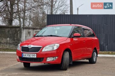Універсал Skoda Fabia 2011 в Чернігові