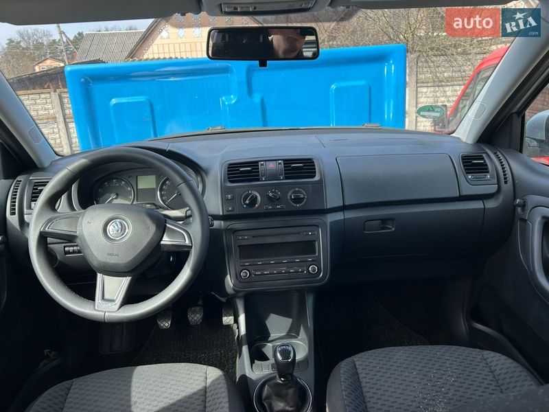 Хэтчбек Skoda Fabia 2015 в Луцке