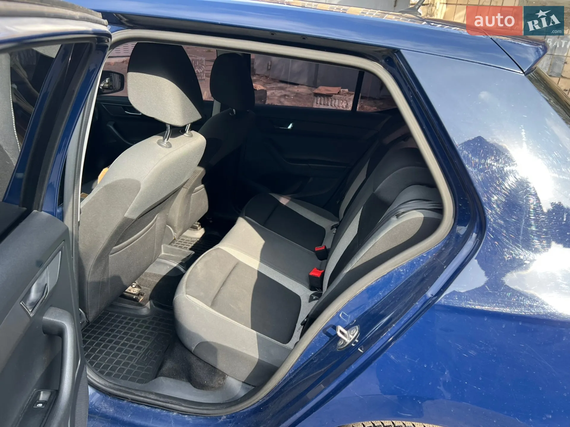 2016 Skoda Fabia - мініатюра 10