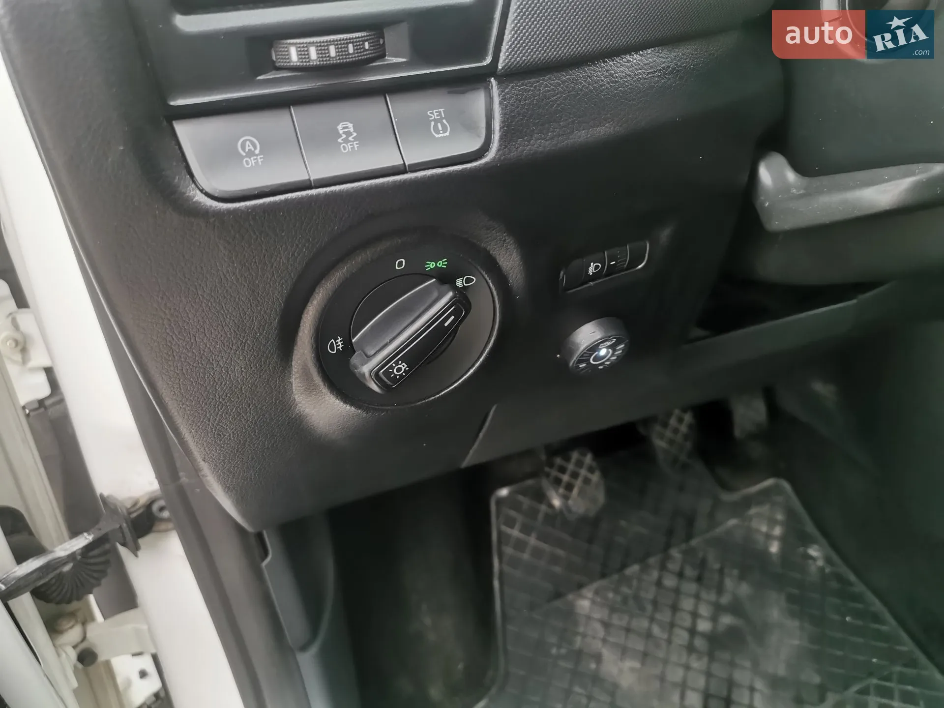 2015 Skoda Fabia - мініатюра 16