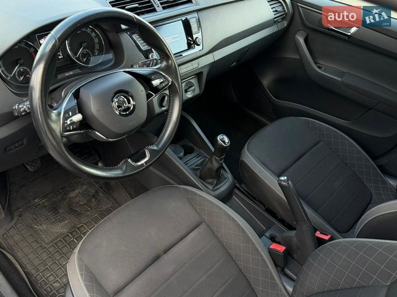 Универсал Skoda Fabia 2021 в Киеве