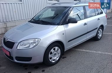 Універсал Skoda Fabia 2009 в Луцьку