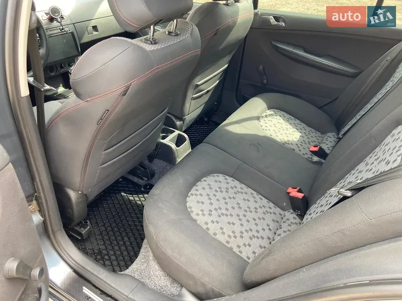 Skoda Fabia 2006 VIN TMBJC26Y464583159 фото оголошення 10 з 50