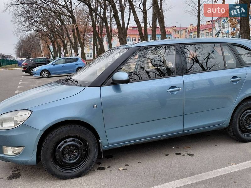 Універсал Skoda Fabia 2010 в Києві