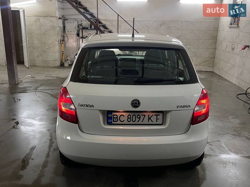 Хэтчбек Skoda Fabia 2013 в Брюховичах фото 3 Хэтчбек Skoda Fabia 2013 в Брюховичах
