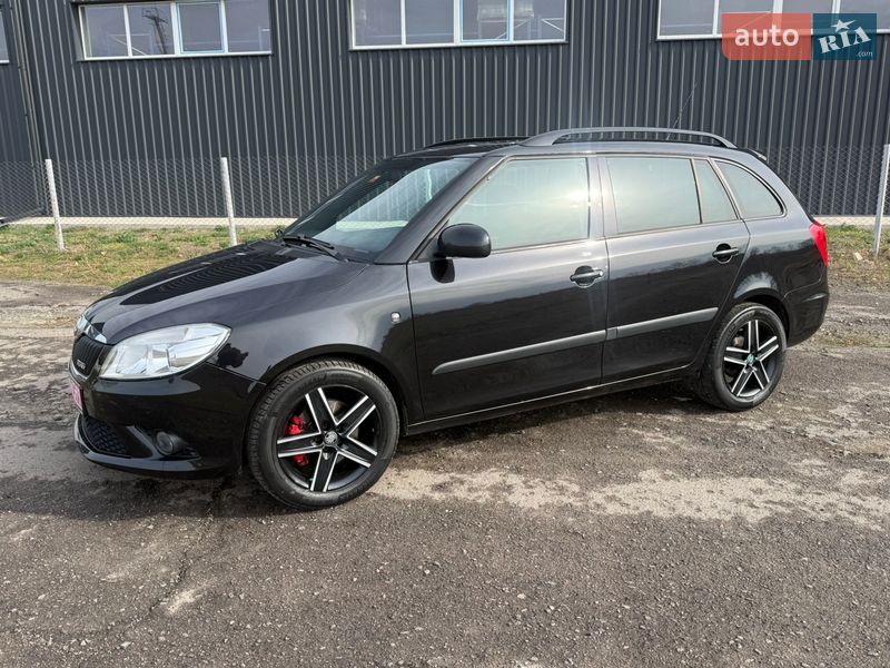 Універсал Skoda Fabia 2010 в Луцьку