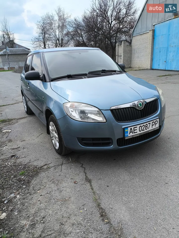 2010 Skoda Fabia - мініатюра 15