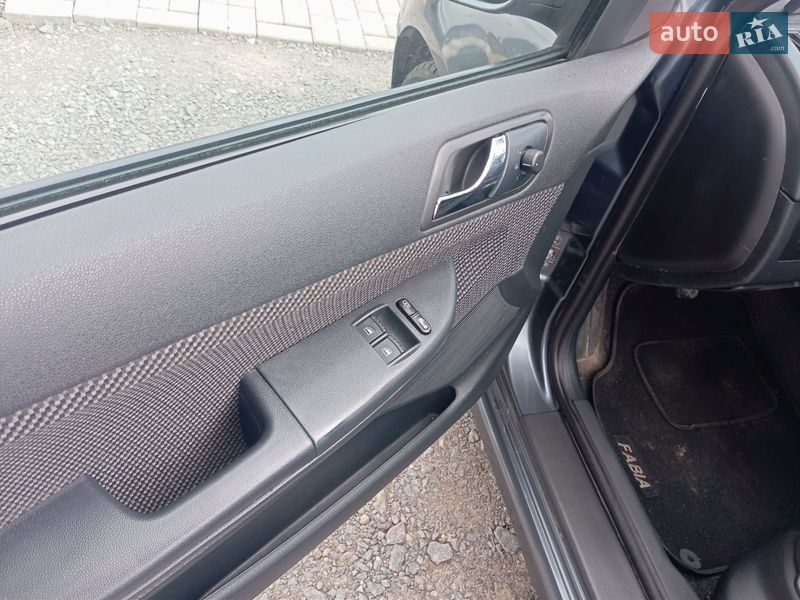 Хэтчбек Skoda Fabia 2005 в Хмельницком