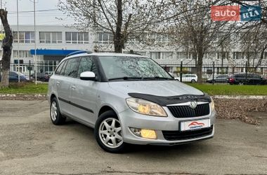 Универсал Skoda Fabia 2010 в Киеве