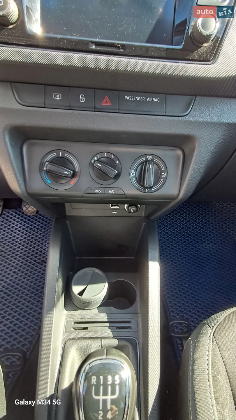 2021 Skoda Fabia - мініатюра 2