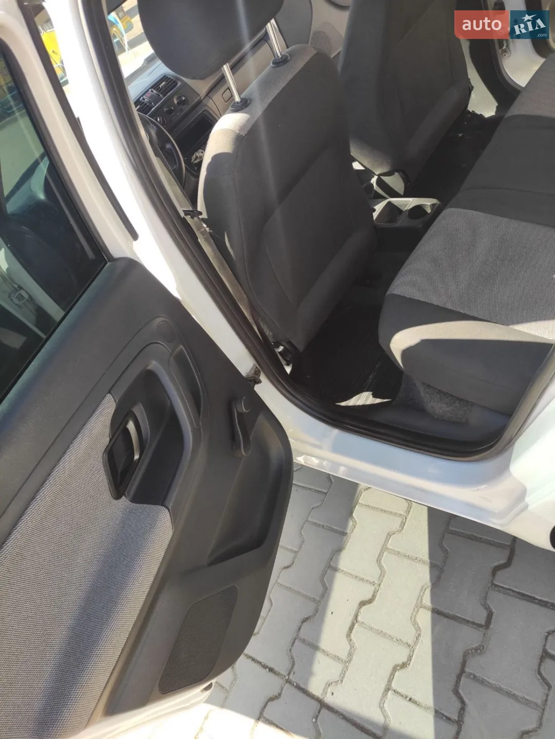 2010 Skoda Fabia - мініатюра 13