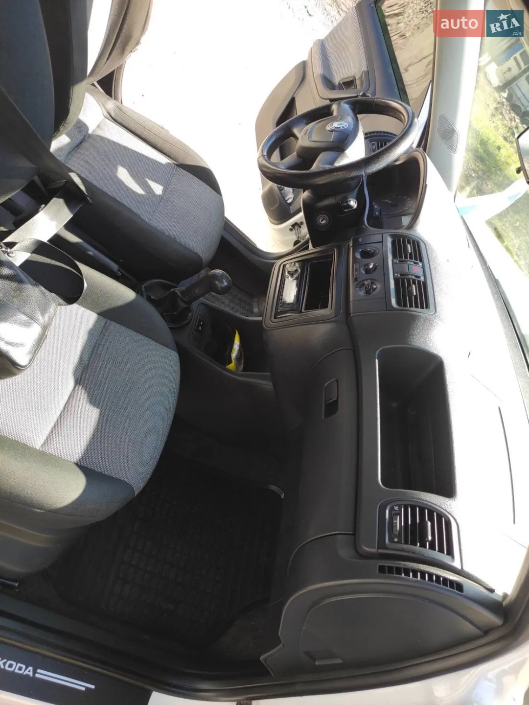 2010 Skoda Fabia - мініатюра 17