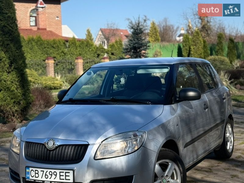Хетчбек Skoda Fabia 2009 в Чернігові
